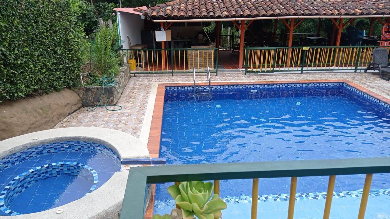 Finca Hotel Villa Mariana Montenegro Eksteriør bilde